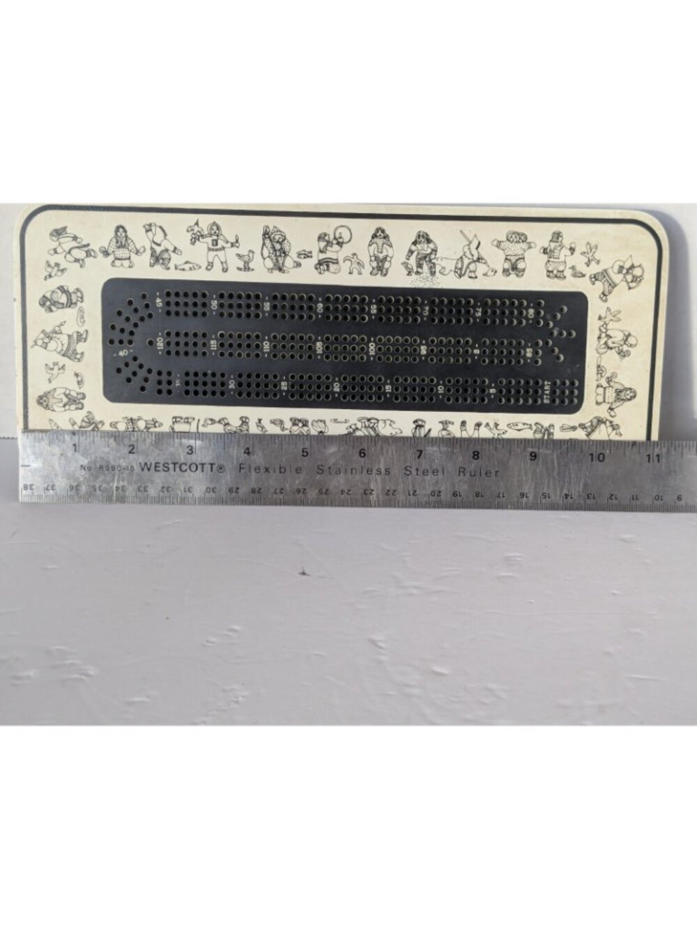 Vintage BOMA Cribbage Board – Made in Canada – Inuit Motif – Includes 9 Pegs - Picture 12 of 13